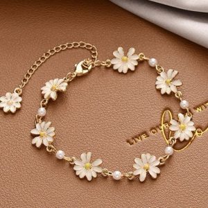 Elegant Women's Bracelet